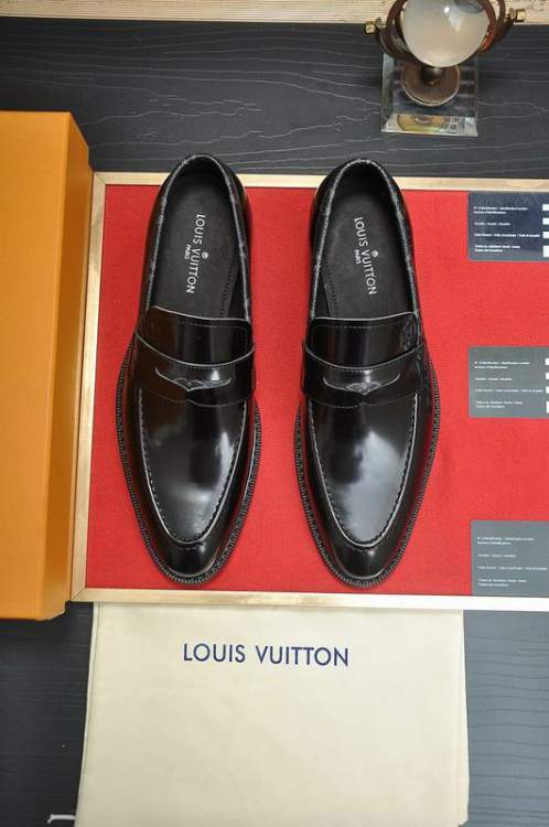 Picture of Louis Vuitton Shoes _SKULVsz38-45hnq011014744